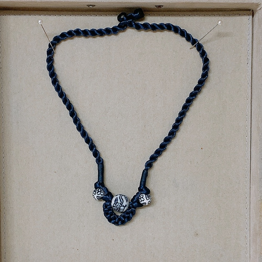 Blue Chinese Traditional style necklace/jewelry